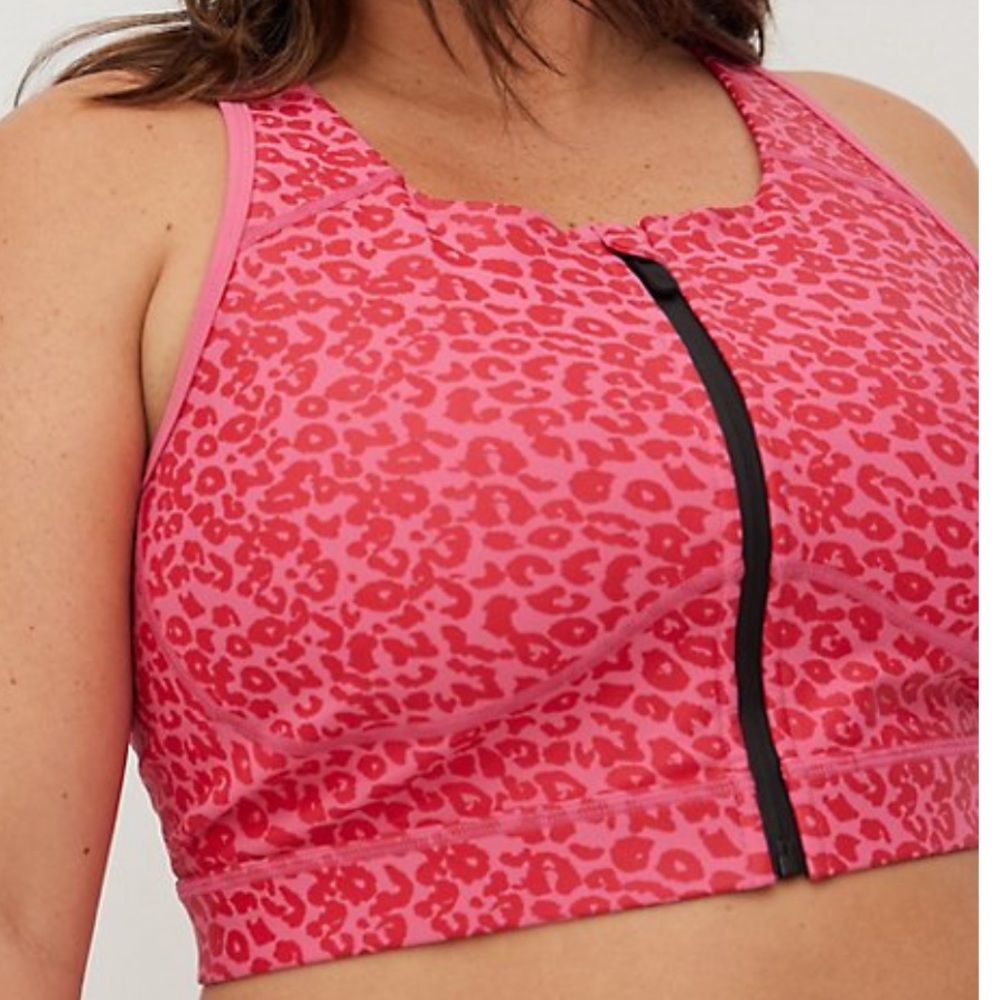 Torrid sports bra size 00